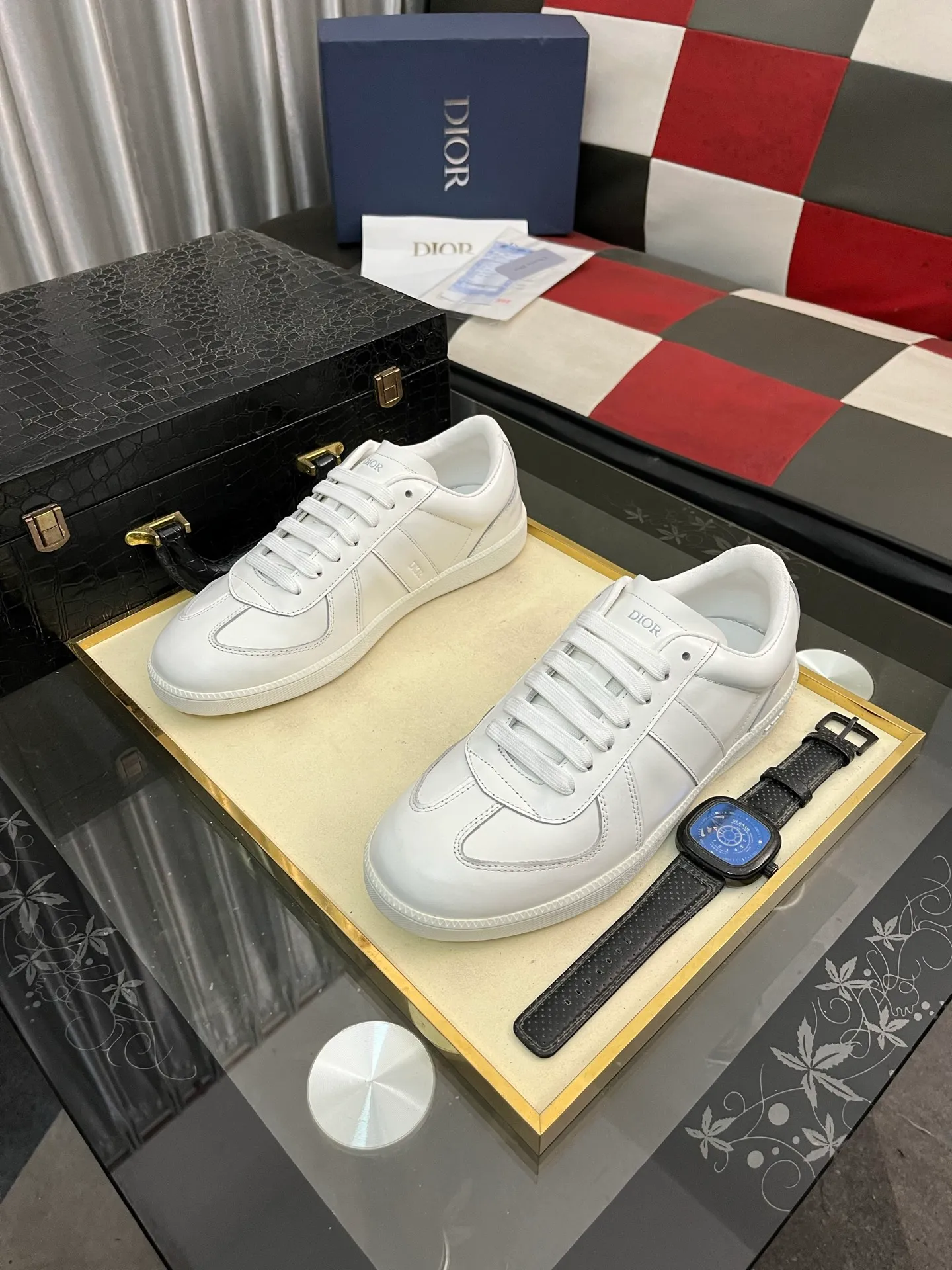 Men's shoes 💰400⌚️⌚️[Dior] Dior's new casual men's shoes are launched in Hong Kong counters. Official website 1:1 production. Original Italian materials. Designed by European and American masters. Perfect shape to create counter quality. Solid color rubber wear-resistant outsole and classic dazzling head! Super versatile and very comfortable. High-end without losing taste, fashionable and novel! ! Absolute focus! Code number: 38-444️⃣Colors available